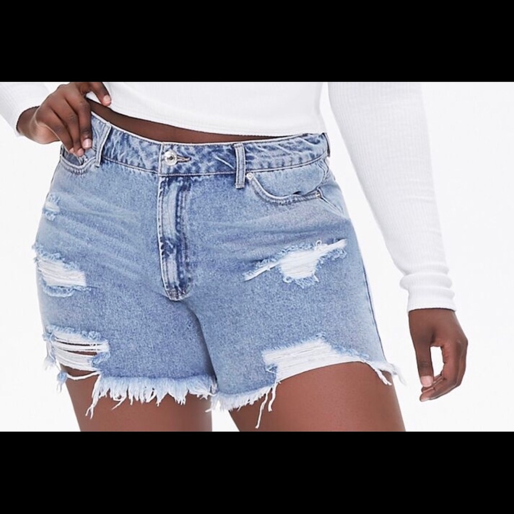 Forever 21 plus mom short